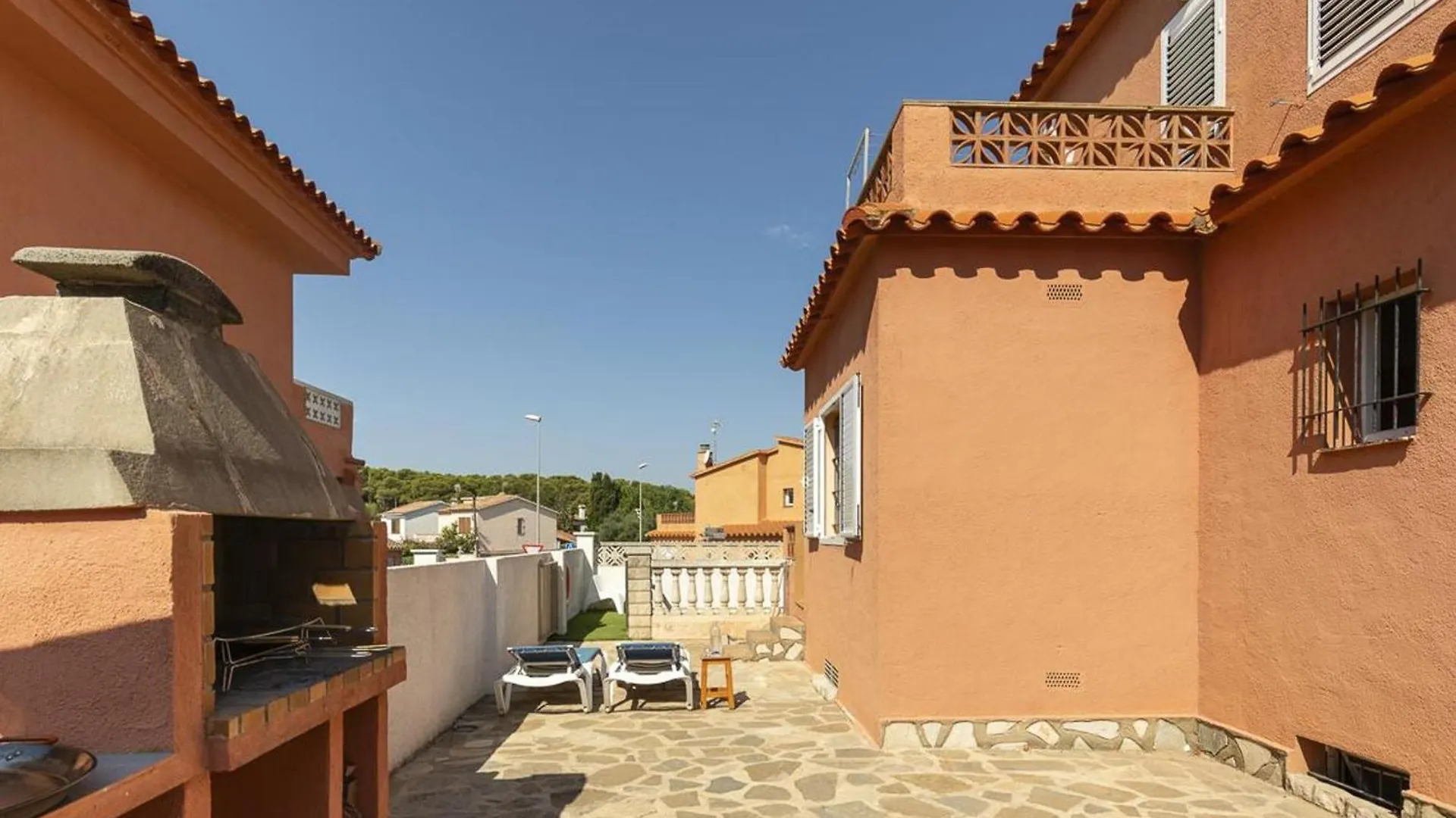 トレリャ・デ・モングリ ¡Casa Con Piscina Privada A Solo 250M De La Playa! - Es-325-12ヴィラ